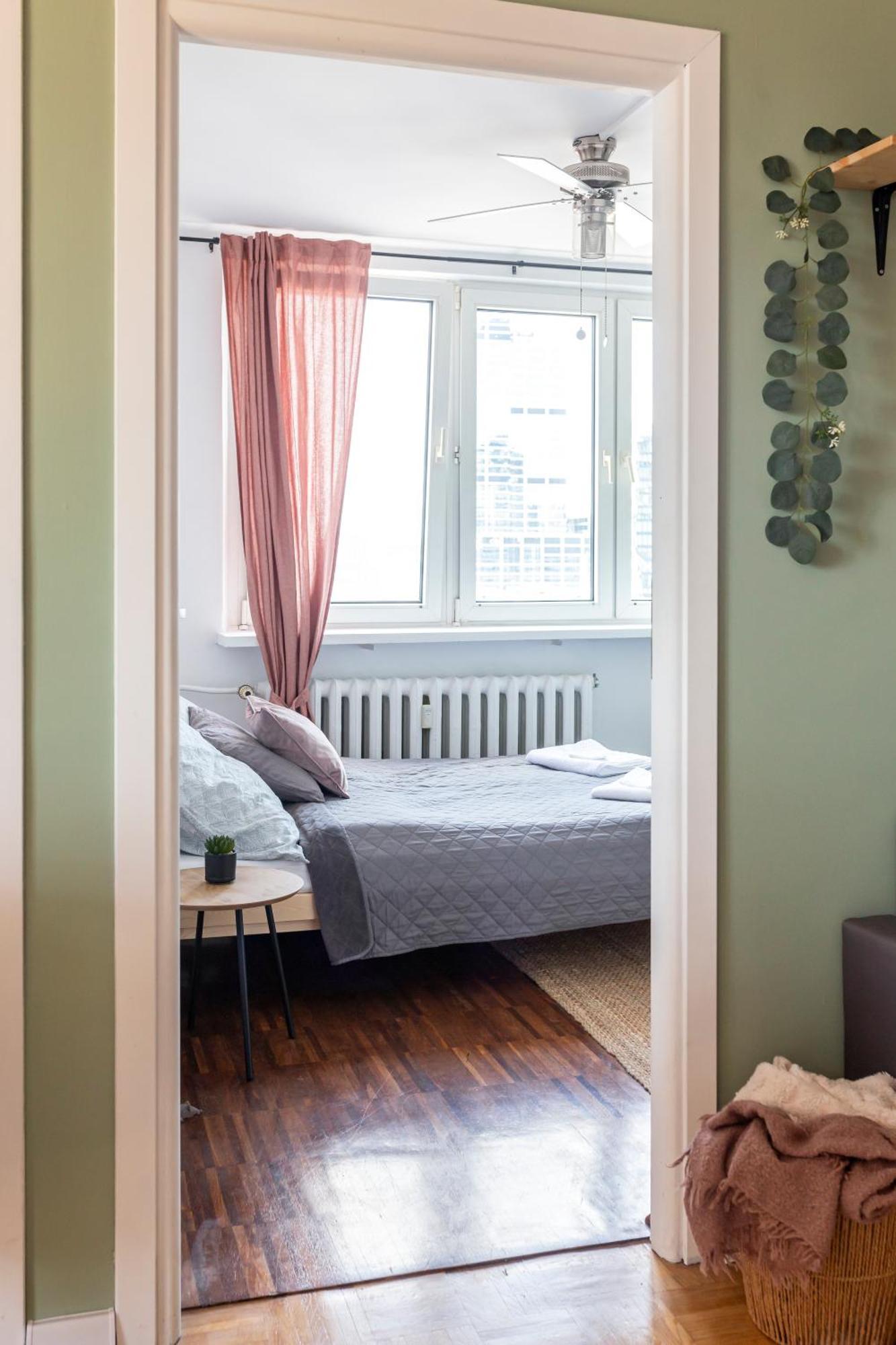 Iron Sunset Apartment Varşovia Exterior foto